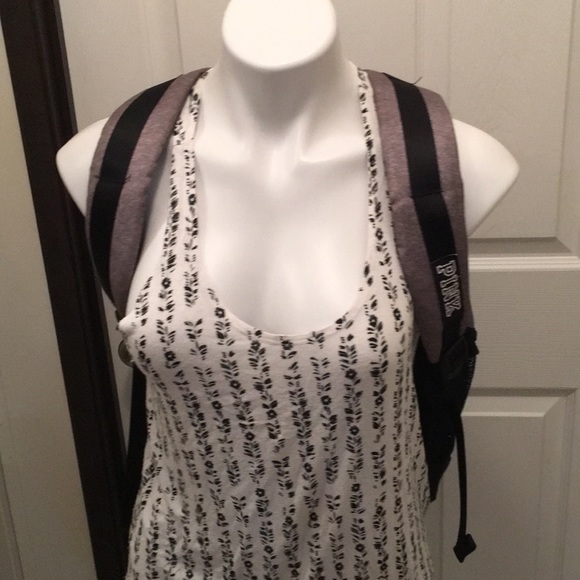 Pink  backpack - Picture 3 of 7